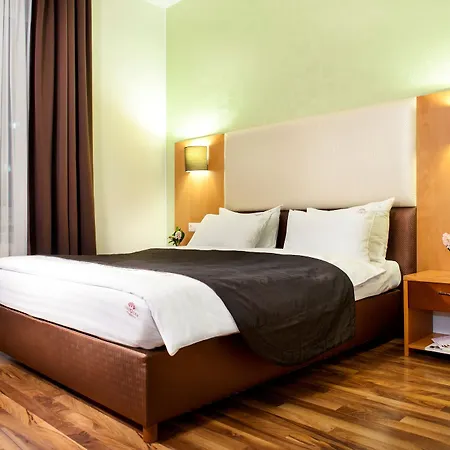 Hotel Greguar By Uhm